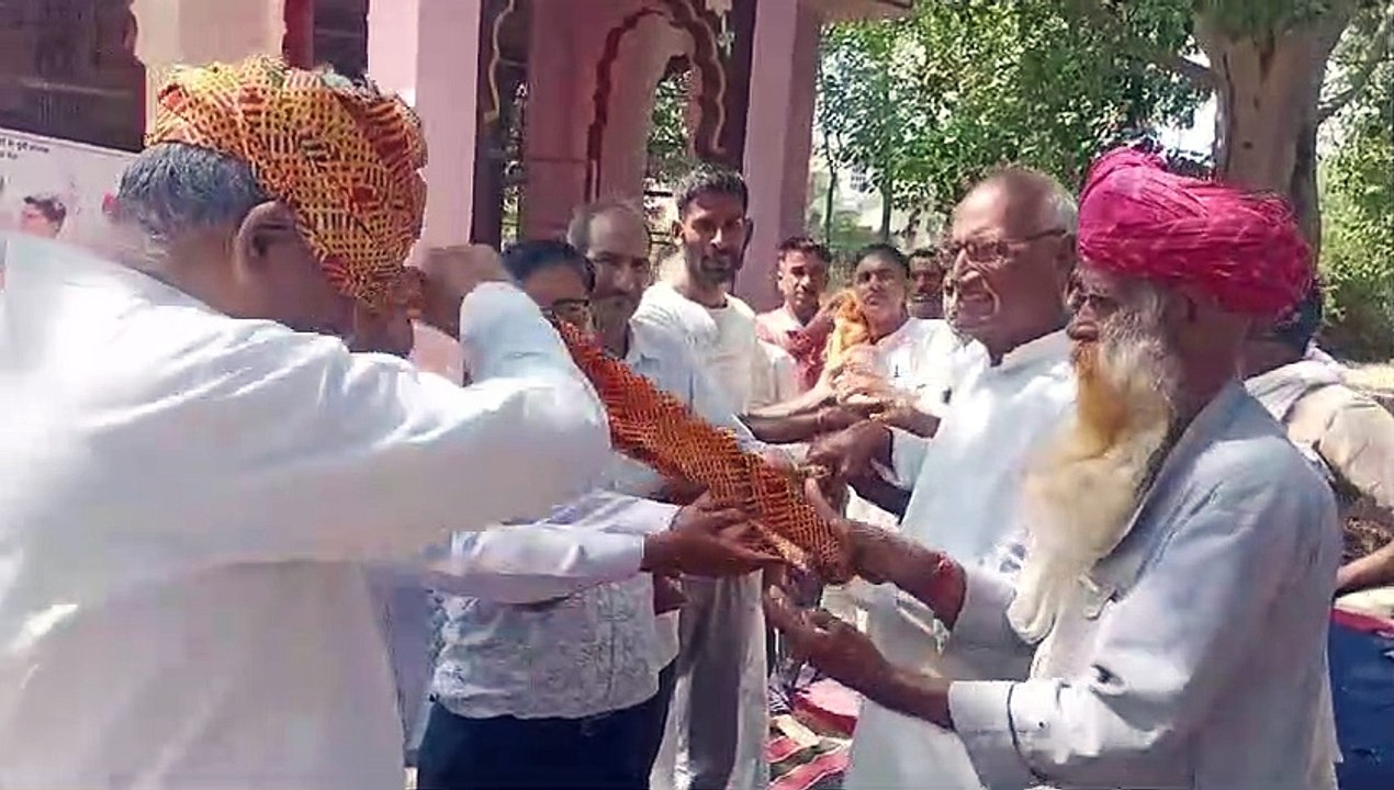 नव निर्मित कक्षा-कक्ष का किया लोकर्पण