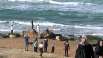 Sarıyer'de Denizde Kaybolan Genç İçin Arama Çalışmaları Devam Ediyor