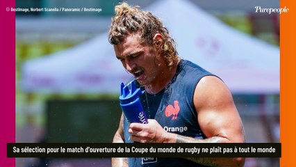 Bastien Chalureau (XV de France) : "Je ne suis pas un raciste", submergé par l'émotion il craque en conférence de presse