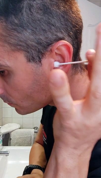 Este es el peligro de los bastoncillos para los oídos que pocos tienen en cuenta
