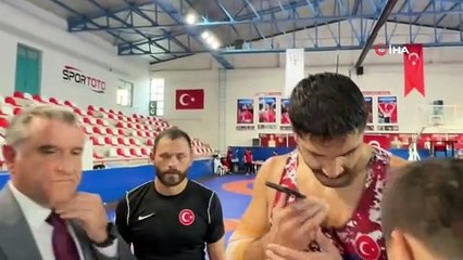 Cumhurbaşkanı Erdoğan, dev şampiyonaya hazırlanan Taha Akgül ile görüştü: Bir aksilik olmasın ha!