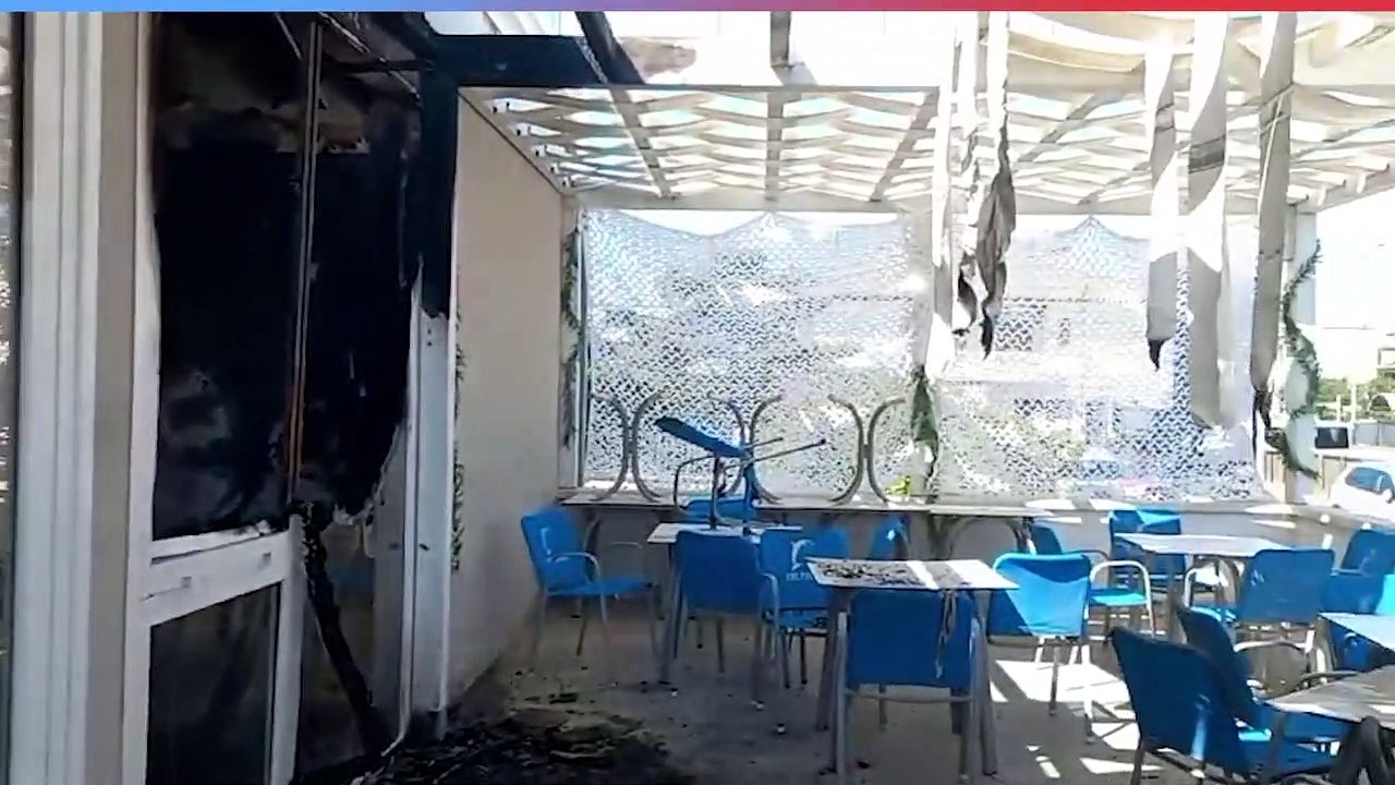 Incendio al bagno Delphinus di Lido degli Scacchi: il video dei danni -  Video Dailymotion