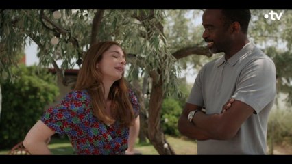 Un Si Grand Soleil : Hugo semble TRÈS intéressé par...