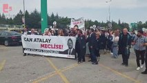 54 barodan AYM önünde Can Atalay eylemi: Atalay'ın içeride olması anayasanın ihlalidir