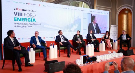 "Las comercializadoras piden eliminar la tarifa regulada y dejarla sólo para colectivos vulnerables" - Foro Energía - Mesa 5