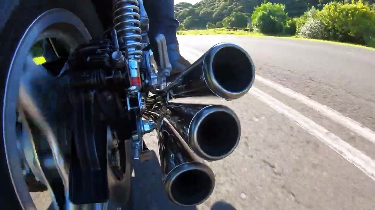 Honda CBX 1000 6 into 6 Exhaust sound.