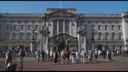 Un anno di Carlo III, londinesi divisi ma per i giovani è "invisibile"