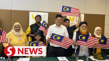 Dr Sam sings ‘Saya Anak Malaysia’ again after many years in support of cancer patients
