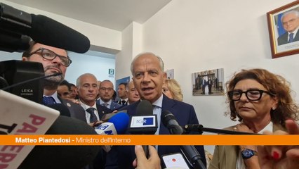 Piantedosi consegna un bene confiscato alla mafia a Palermo