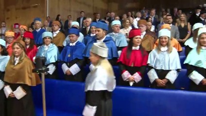 El presidente dela Xunta Alfonso Rueda inauguró hoy el curso universitario 2023-2024 en Vigo