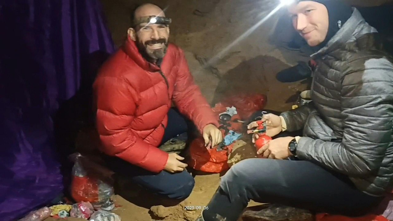Türkei: Rettung in tausend Meter tiefen Höhle geglückt