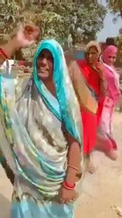 Video: घोसी में सपा की जीत के बाद इस गरीब महिला का वीडियो वायरल, अखिलेश यादव ने शेयर कर दिया धन्यवाद