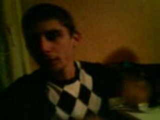 Shumi qui se fait insulter sa mere!!