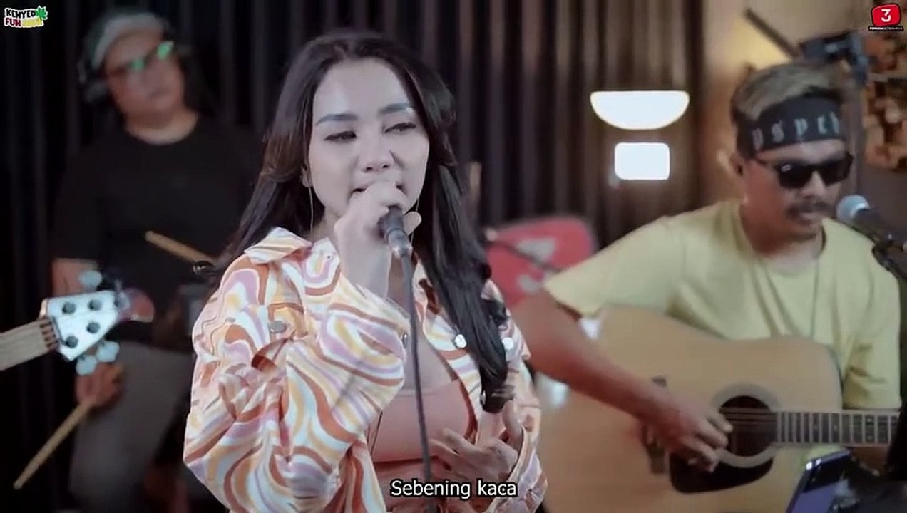 IKAN DALAM KOLAM - HUSEIN BAWAFIE _ 3PEMUDA BERBAHAYA FEAT LALA WIDY COVER