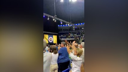 Fenerbahçe'nin tarihi kongresinde 'Atatürk Stadyumu' teklifi için alkış tufanı