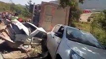 Kahramanmaraş'ta freni boşalan kamyon cenaze için toplanan kişilerin arasına daldı