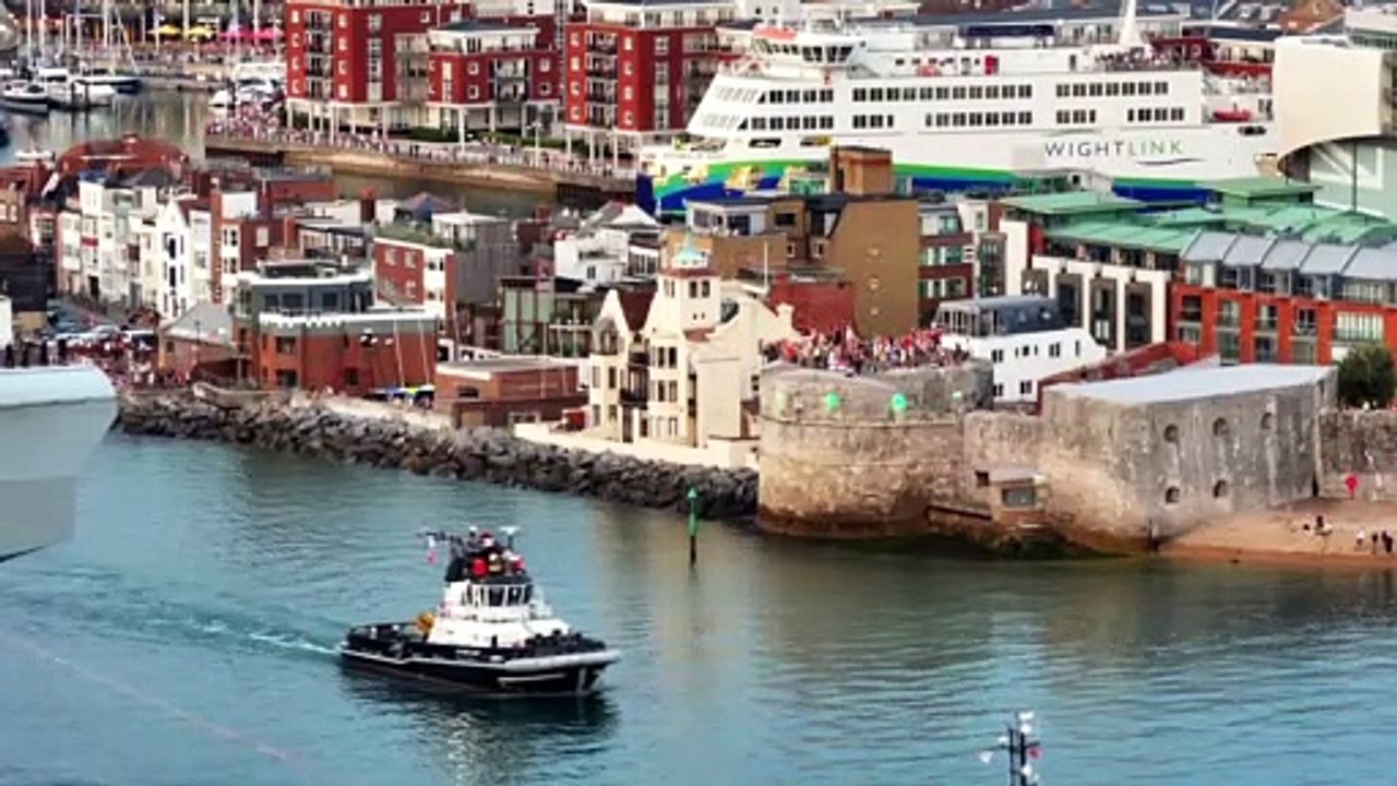 HMS Queen Elizabeth leaves Portsmouth for deployment in the North Atlantic