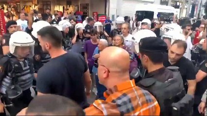 AYM kararına rağmen Cumartesi Anneleri gözaltına alındı!