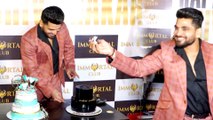 KKK 13 प्रतियोगी Shiv Thakare ने मीडिया के साथ केक काटकर मनाया अपना जन्मदिन