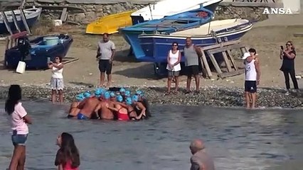 Nuoto, Calligaris attraversa lo Stretto di Messina a 50 anni dal suo record mondiale