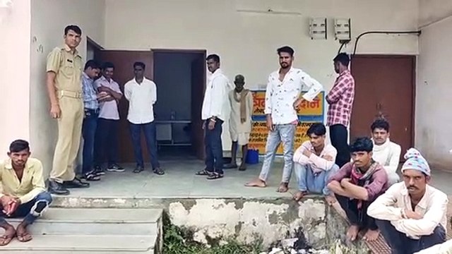 पोल में करंट फैलने से एक जदूर की मौत, दूसरा गंभीर रूप से झुलसा
