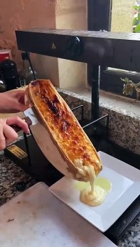 La Saison de la Raclette Débute : Délices Fondants en Perspective ! ️