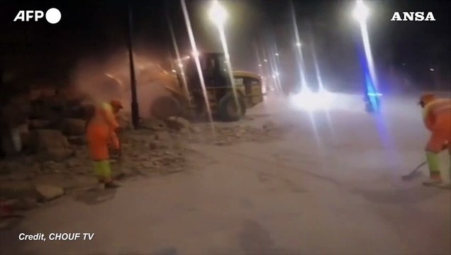 Terremoto in Marocco, in strada i pazienti evacuati dall'ospedale di Marrakech