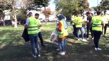 AK Parti İl Gençlik Kolları'ndan Caddebostan'da çevre temizliği