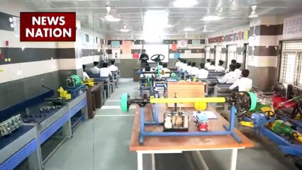 दिल्ली के सरकारी स्कूलों की लड़कियों को दी जा रही स्किल ट्रेनिंग, बच्चियां बनेंगी हुनरमंद