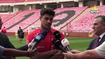 Ozan Kabak: Forma giymeyi hak ettiğimi düşünüyorum