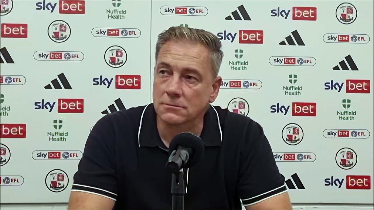 Crawley Town 4, Newport County 1 - Manager Scott Lindsey delighted with dominant win