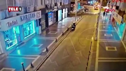 Gözü dönmüş şoför dur ihtarına uymadı otomobiliyle polisi sürükledi!