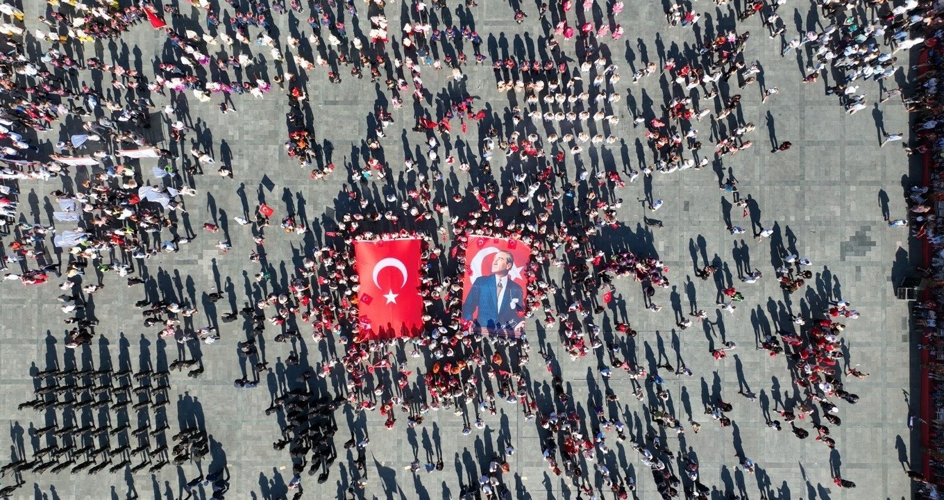 ​İzmir’de 101. kurtuluş yıldönümü coşkusu