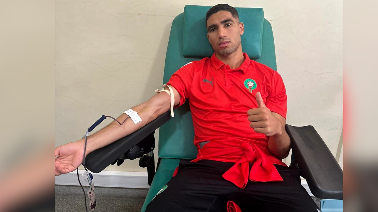 Séisme au Maroc : le joueur du PSG Achraf Hakimi montre l'exemple et donne son sang