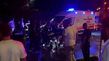 PARK HALİNDEKİ KAMYONA ÇARPAN OTOMOBİLİN SÜRÜCÜSÜ YARALANDI