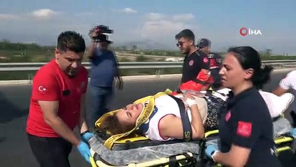 Virajı Alamayan Otomobil Uçuruma Yuvarlandı