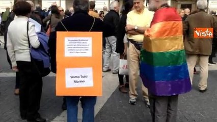 "Ora dimetteteci tutti" gli slogan più strani in sostegno di Marino