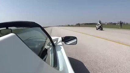 Prodigi dell’energia pulita: moto elettrica batte Ferrari