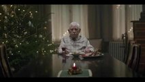 Il nonno si finge morto per radunare figli e nipoti, lo spot di Natale commuove