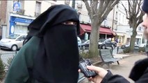 Le europee che vogliono il burqa: «Non privateci della nostra libertà»