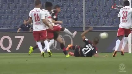 Strepitoso gol di Atanga: il Salisburgo dà spettacolo