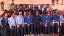 Gli auguri di Natale del Brescia: la squadra canta «Nel blu dipinto di blu»