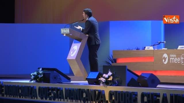 Renzi: «Immigrazione, salviamo vite siamo umani non pensiamo ai voti»