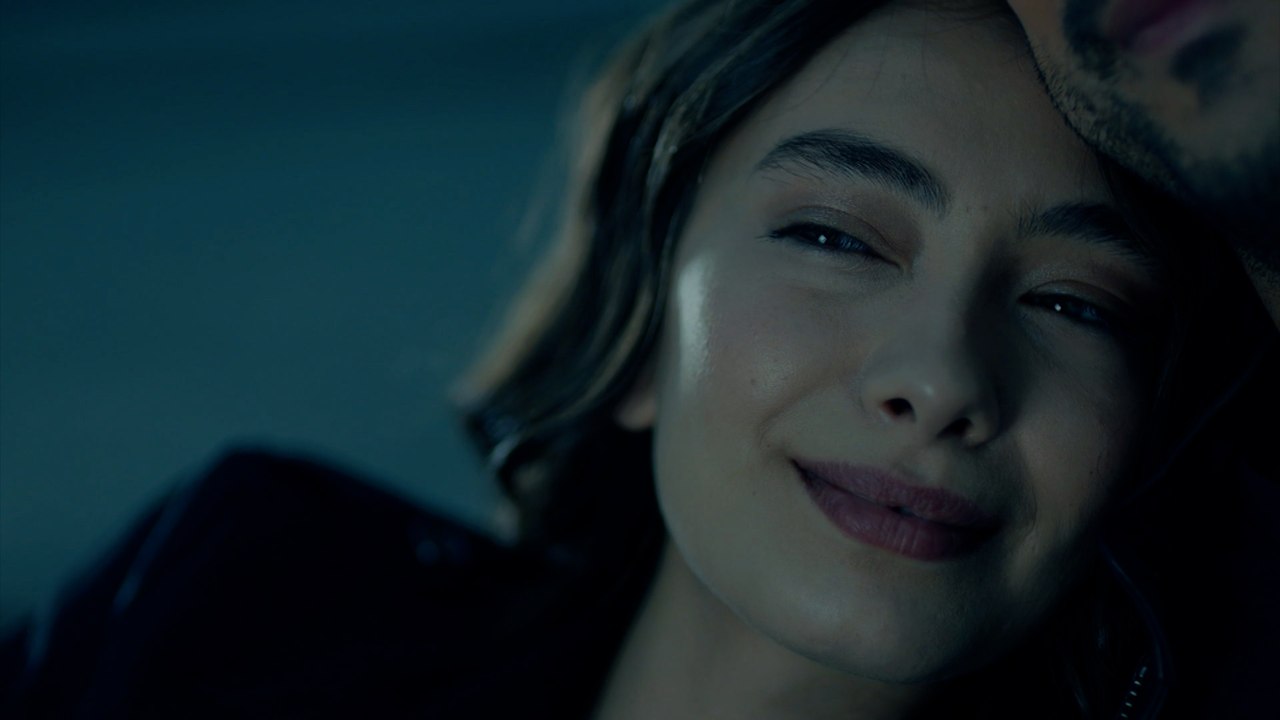 حب أعمى | الحلقة 261 | Kara Sevda
