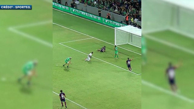 Le festival de Ronaldinho lors du match des légendes du Barca