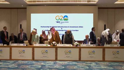 بايدن يُطلق مشروعاً ضخماً للسكك الحديد والموانئ في مواجهة الصين