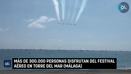 Más de 300.000 personas disfrutan del festival aéreo en Torre del Mar (Málaga)