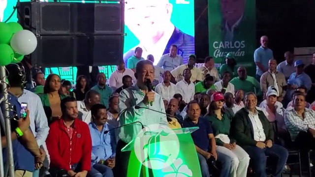 LEONEL PROCLAMA A CARLOS GUZMÁN COMO CANDIDATO A LA ALCALDÍA DE SDN POR LA FP