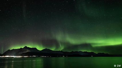 Quiero saber: ¿por qué solo hay auroras polares en los polos?