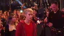 Mtv Ema, sul red carpet fan in delirio per Justin Bieber